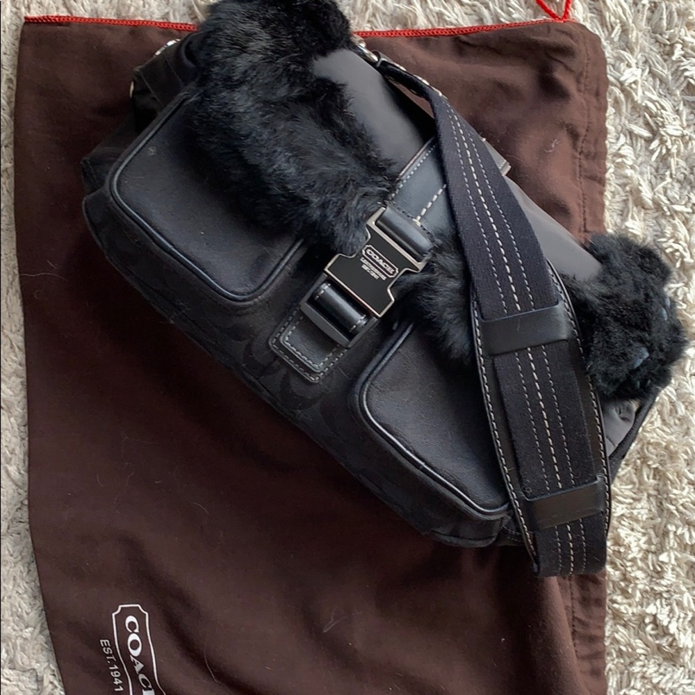 50. TODAY COACH Ski Shoulder Tote and Wallet